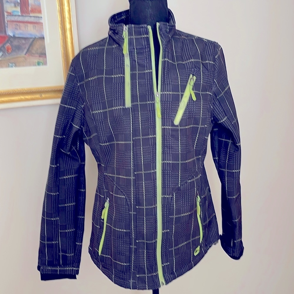 CB ski jacket for women in size large.